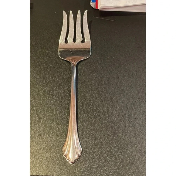 Oneida Distinction‎ Deluxe Rembrandt Stainless Steel Serving Fork - Picture 1 of 4
